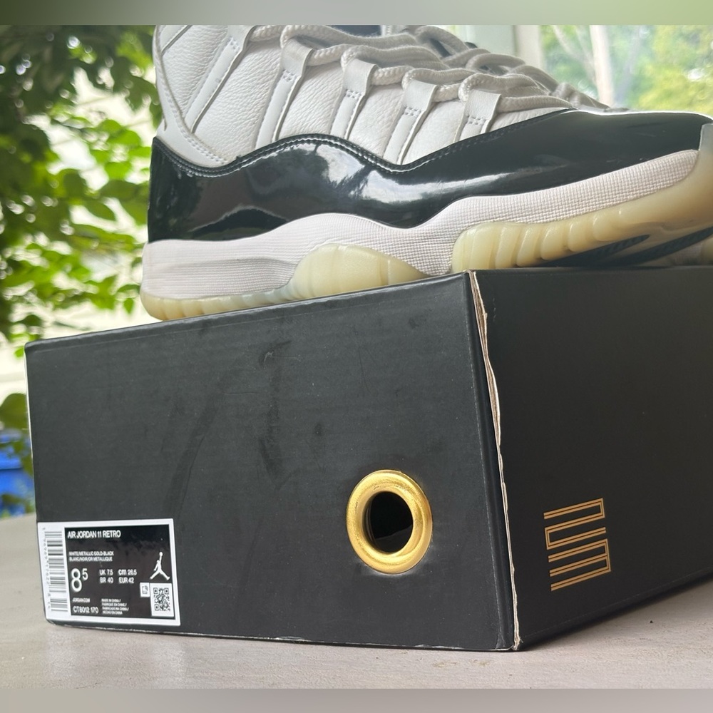 Jordan 11 - Picture 3 of 16
